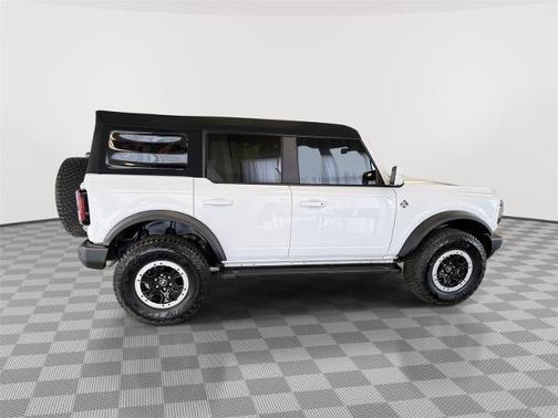 2023 Ford Bronco OUTER BANKS ADVANCED