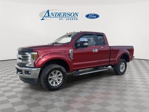 RUBY RED METALLIC 2019 Ford F-250 LARIAT