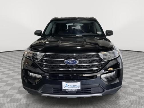 AGATE BLACK METALLIC 2023 Ford Explorer XLT