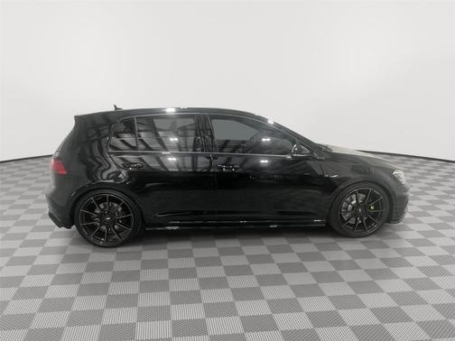 2018 Volkswagen Golf R 2.0T DSG