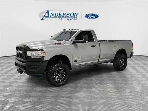 2019 RAM 3500 Tradesman Regular Cab 4x4 8' Box