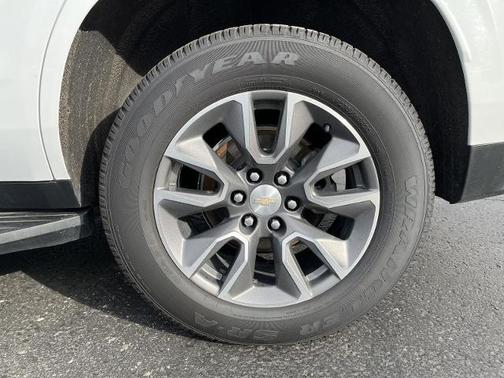 Summit White 2022 Chevrolet Tahoe LT