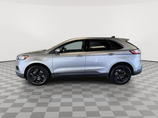 ICONIC SILVER 2022 Ford Edge SEL