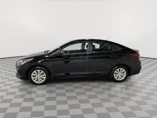 2020 Hyundai Accent SE