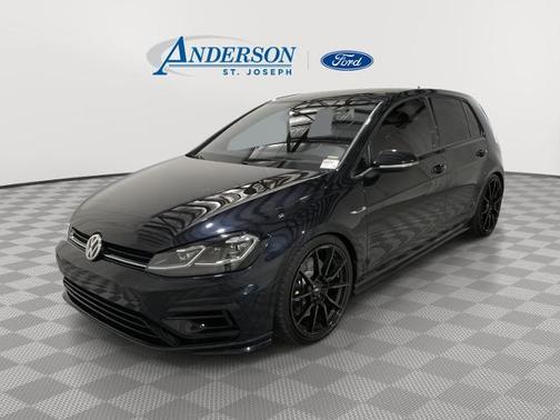 2018 Volkswagen Golf R 2.0T W/DCC & NAVIGATION