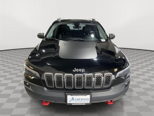 Diamond Black 2019 Jeep Cherokee TRAILHAWK