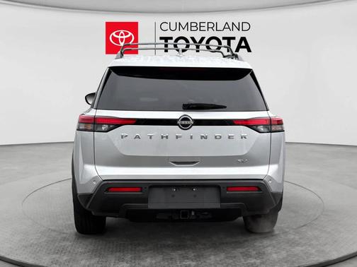 Brilliant Silver Metallic 2022 Nissan Pathfinder SV