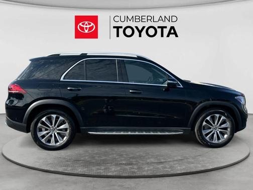 Obsidian Black Metallic 2022 Mercedes-Benz GLE 350 Base 4MATIC