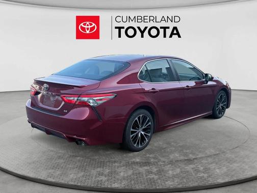 Ruby Flare Pearl 2018 Toyota Camry SE