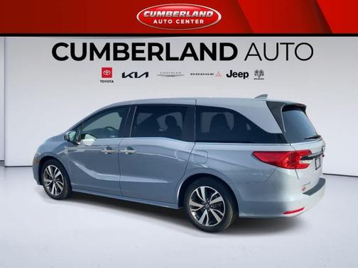 Sonic Gray Pearl 2023 Honda Odyssey Touring