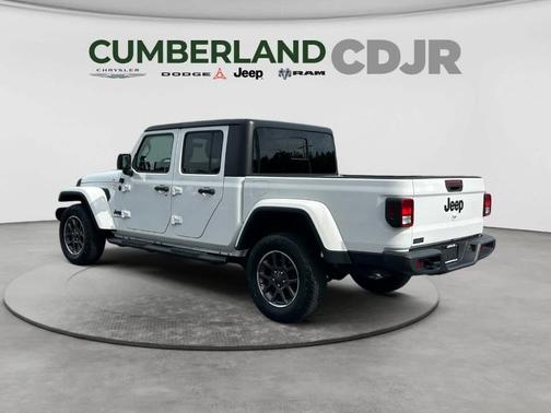 Bright White Clearcoat 2020 Jeep Gladiator Sport
