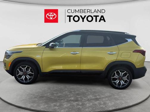 Starbright Yellow / Black Roof 2021 Kia Seltos SX