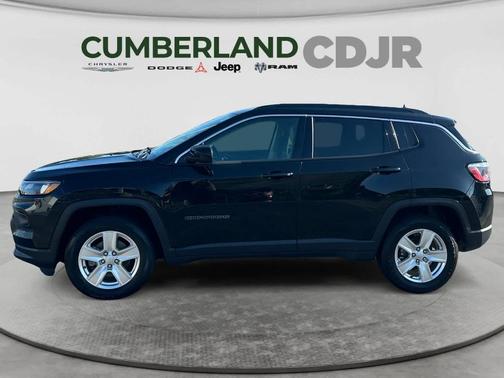 Diamond Black 2022 Jeep Compass Latitude