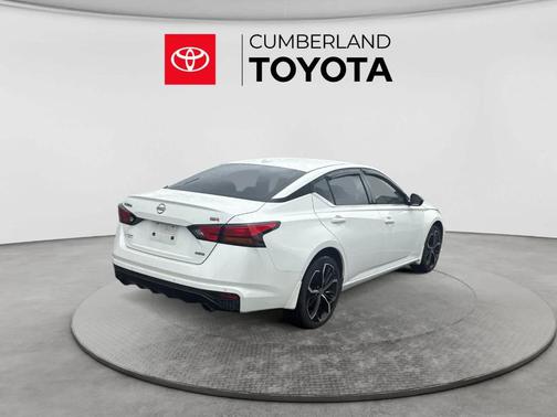 White 2024 Nissan Altima 2.5 SR
