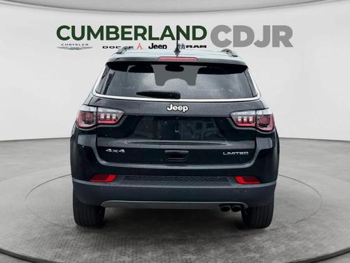 Diamond Black 2022 Jeep Compass Limited