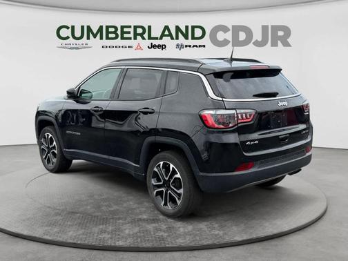 Diamond Black 2022 Jeep Compass Limited