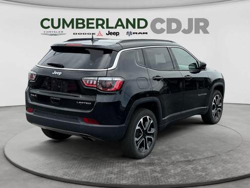 Diamond Black 2022 Jeep Compass Limited