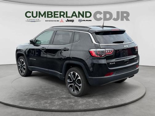 Diamond Black 2022 Jeep Compass Limited