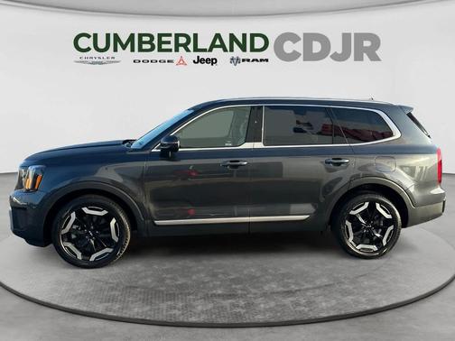 Gravity Gray 2024 Kia Telluride S