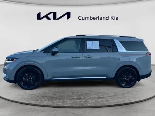 Ceramic Silver 2022 Kia Carnival SX