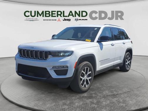 Bright White Clearcoat 2024 Jeep Grand Cherokee Limited