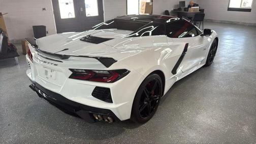 White 2023 Chevrolet Corvette Stingray w/2LT