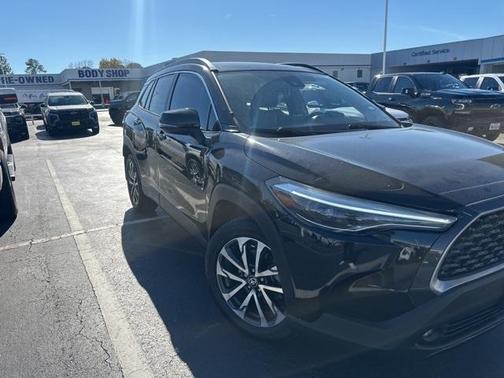 2022 Toyota Corolla Cross XLE