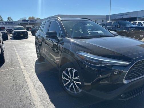 2022 Toyota Corolla Cross XLE