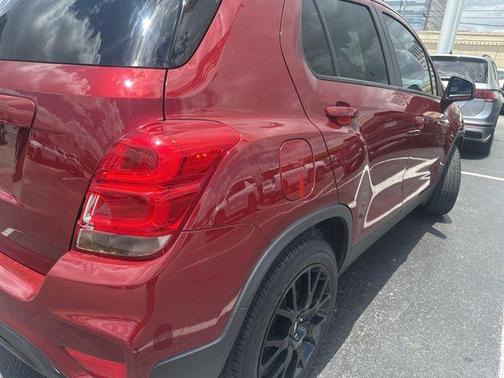Crimson Metallic 2021 Chevrolet Trax LT