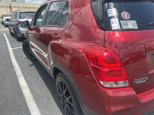 Crimson Metallic 2021 Chevrolet Trax LT