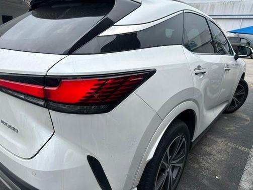 White Pearl 2023 Lexus RX 350 Premium