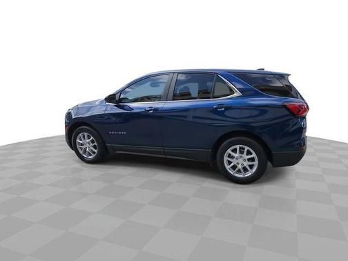 Blue Glow Metallic 2023 Chevrolet Equinox 1LT