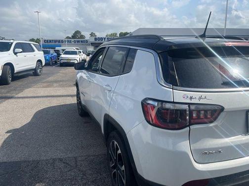 Bright White Clearcoat 2022 Jeep Compass Limited