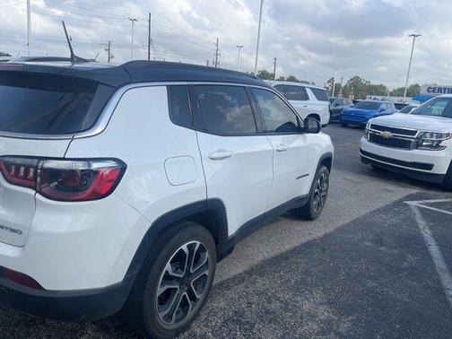 Bright White Clearcoat 2022 Jeep Compass Limited