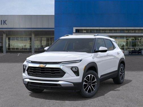 Summit White 2026 Chevrolet Trailblazer LT