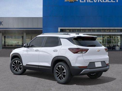 Summit White 2026 Chevrolet Trailblazer LT