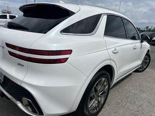 White 2025 Genesis GV70 2.5T