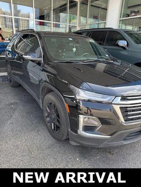 2023 Chevrolet Traverse LT Leather