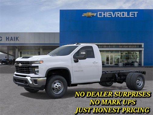 2026 Chevrolet Silverado 3500 WT