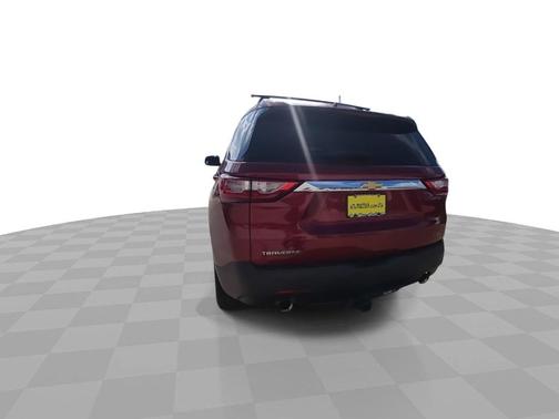 Cajun Red Tintcoat 2018 Chevrolet Traverse LT Cloth