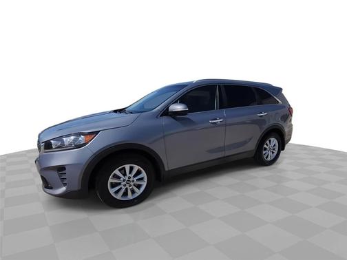 Everlasting Silver 2020 Kia Sorento LX