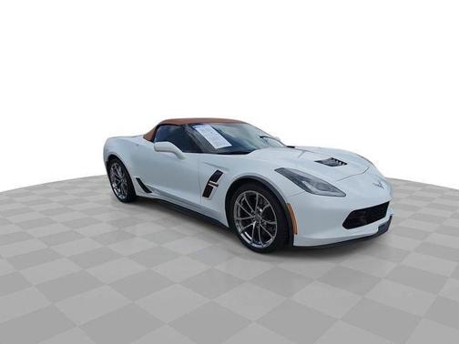 Arctic White 2019 Chevrolet Corvette Grand Sport