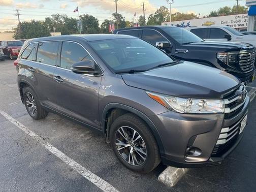 2019 Toyota Highlander LE