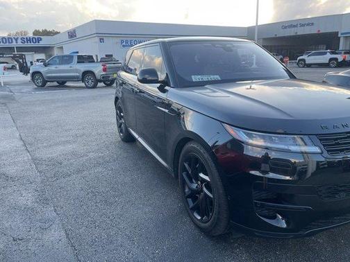 2023 Land Rover Range Rover Sport SE