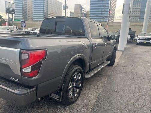 2021 Nissan Titan Platinum Reserve