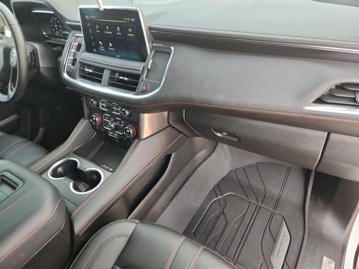 Summit White 2024 Chevrolet Suburban RST