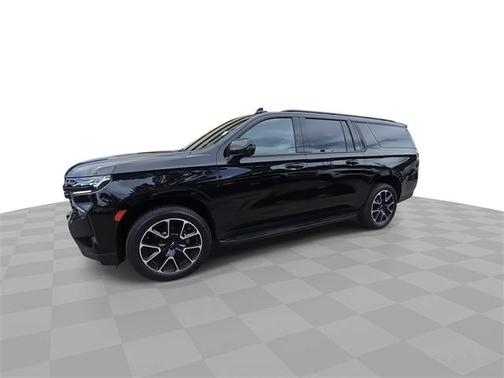 2023 Chevrolet Suburban RST