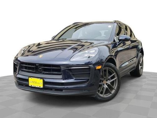 Night Blue Metallic 2022 Porsche Macan Base