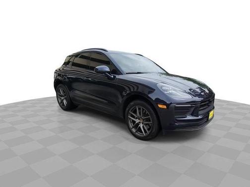 Night Blue Metallic 2022 Porsche Macan Base