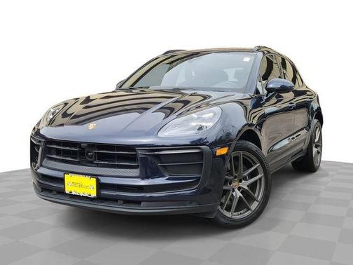 Night Blue Metallic 2022 Porsche Macan Base